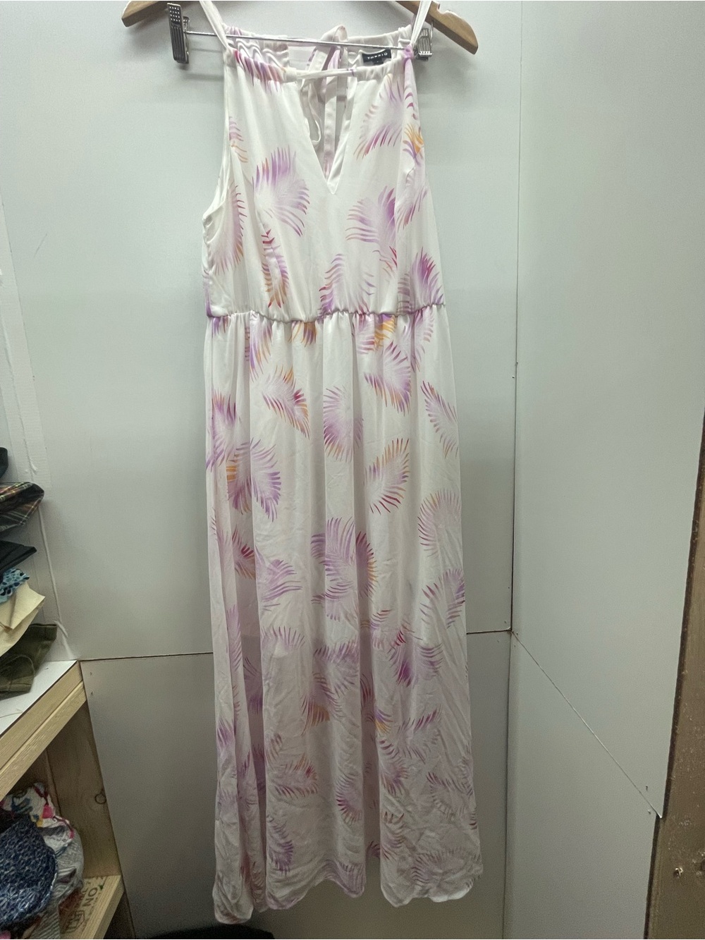 Torrid White Palm Leaf Chiffon Maxi Dress - White/Pink - Picture 4 of 7